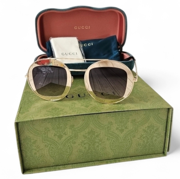 Gucci Aviator GG0105S Aviator Sunglasses in Gold and Brown Gradient NWT - Picture 1 of 11